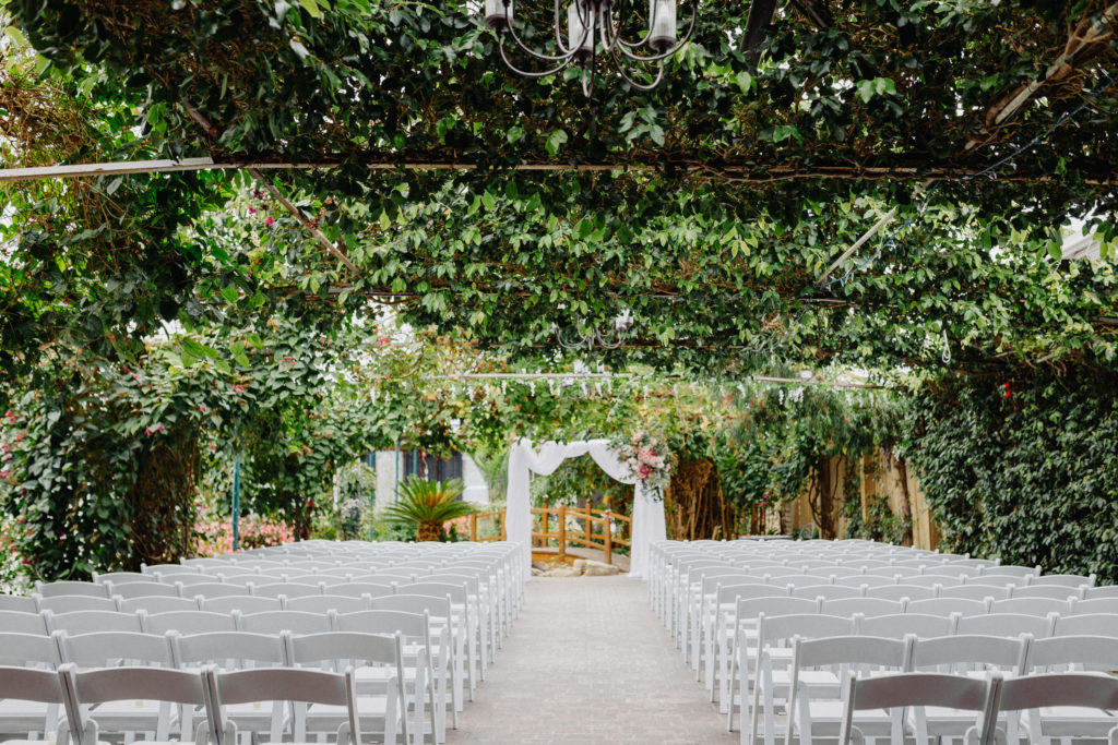 Weddings | Madison Greenhouse Banquet and Chapel